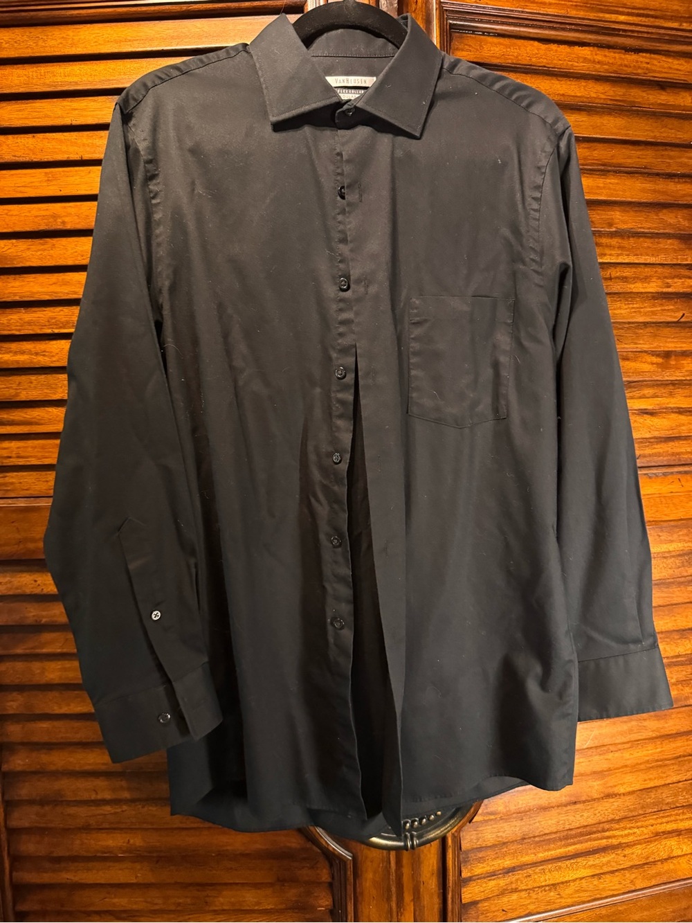 Van Heusen Classic Black Men's Dress Shirt